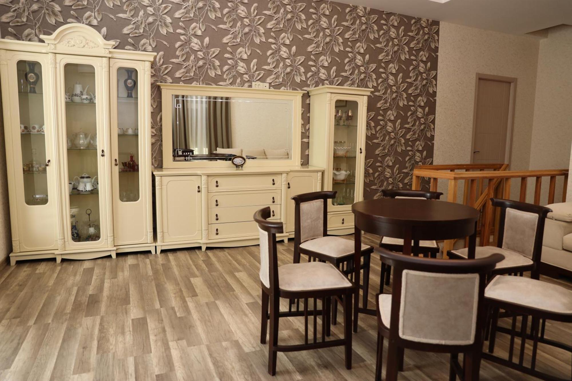 Feel House Hotel T'erjola Ngoại thất bức ảnh