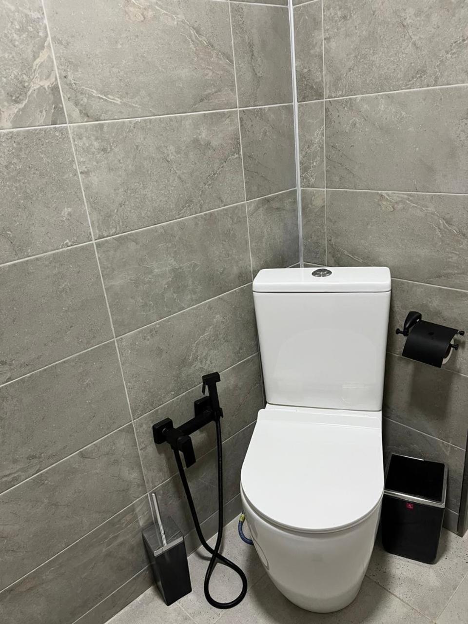 Feel House Hotel T'erjola Ngoại thất bức ảnh